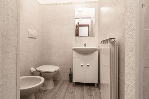 Lovely single ensuite bedroom in Sassari