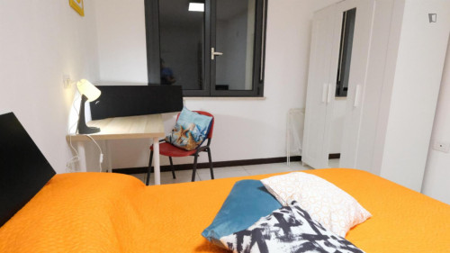 Very nice single ensuite bedroom near the Sassari train station