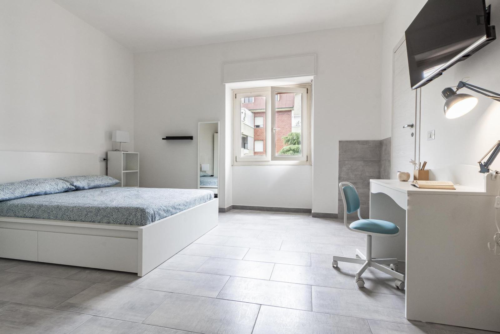  Sublime Double Ensuite Bedroom In The Heart Of Sassari  -  Sublime double ensuite bedroom in the heart of Sassari  - Gallery -  1