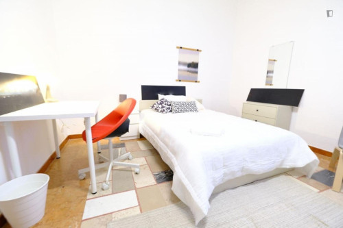 Comfy double bedroom near Università degli Studi di Sassari  - Gallery - 7