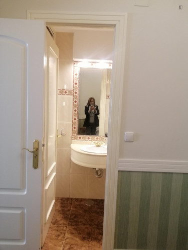 Very cosy double ensuite bedroom near the Campo Grande train station - Gallery - 3