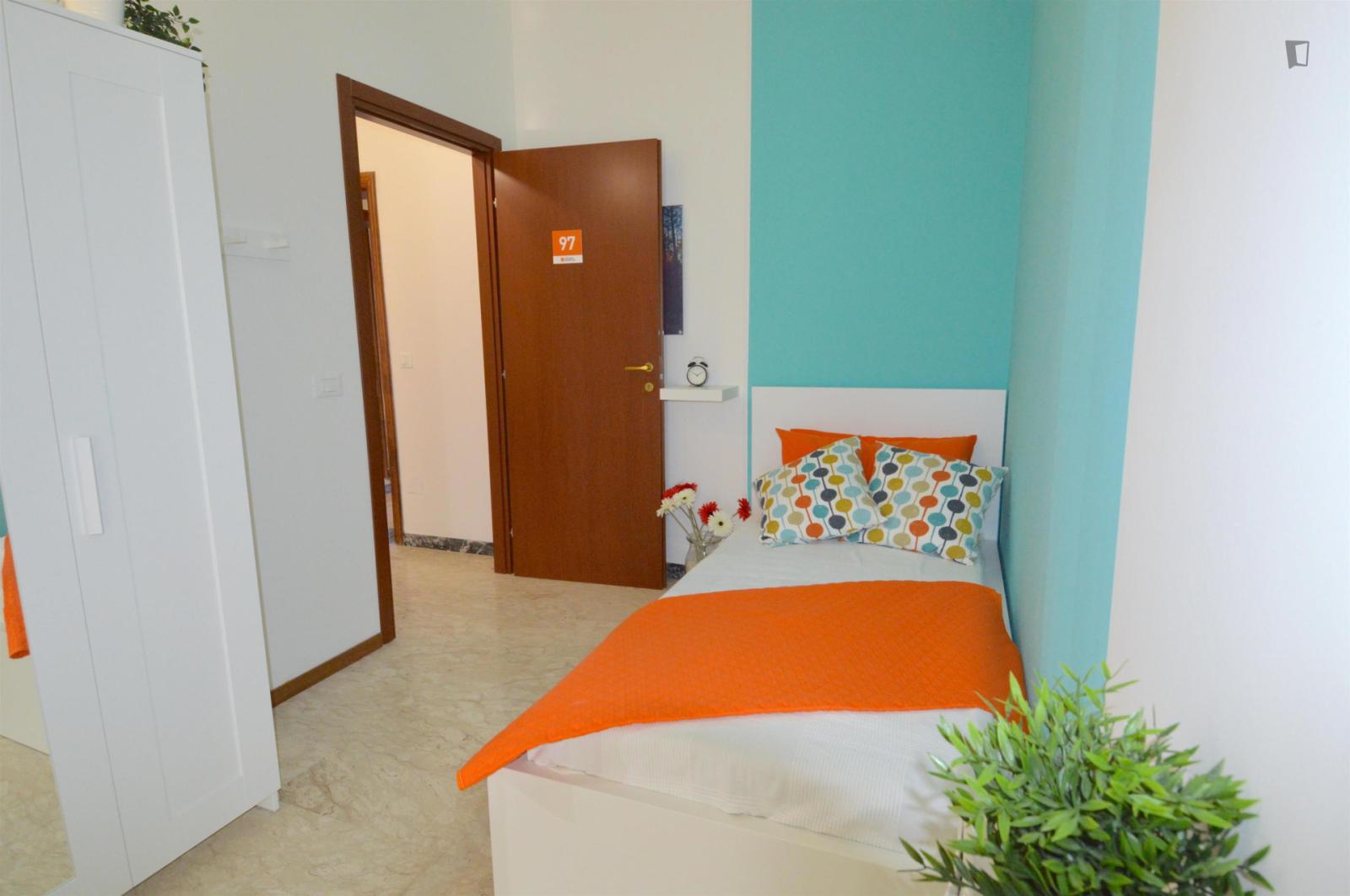 Appealing Single Bedroom Near Parco Della Resistenza - 1