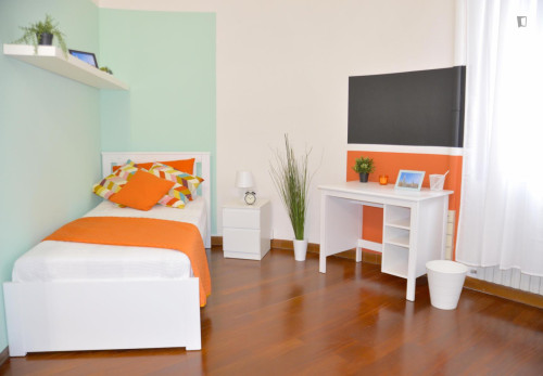 Stupendous single bedroom in the centre of Modena