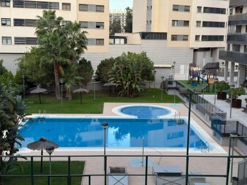 Charming double bedroom in the Polígon de Sant Blai district