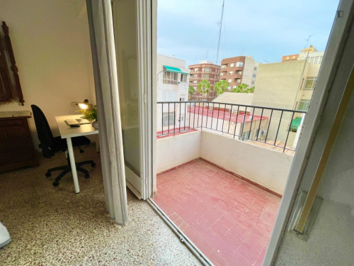 Charming double bedroom with a balcony, in San Vicente del Raspeig - Gallery - 6
