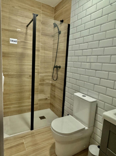 Vibrant Studio close to Del Tossal Park - Gallery - 8