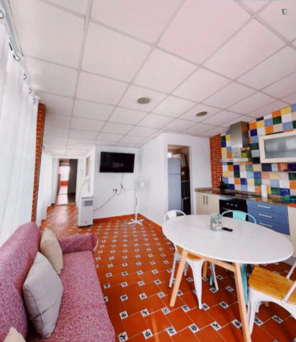 Inspiring Double Bedroom close to UCAM University