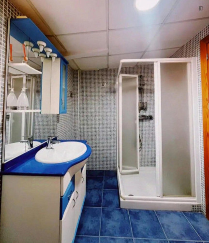 Inspiring Double Bedroom close to UCAM University - Gallery - 12