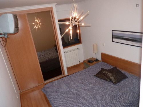 Modern one-bedroom flat with stunning views of the ria and university