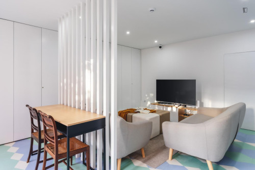 Attractive room in a shared student house