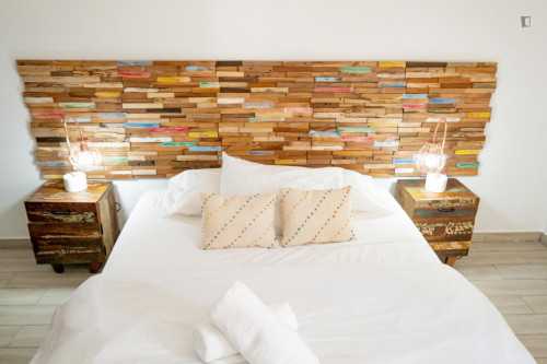 Adorable Double Bedroom close to Santa Comba Dao Train Station