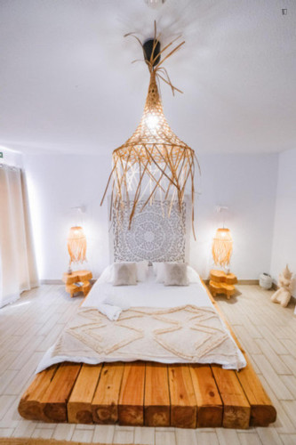 Astonishing Double Bedroom close to DÃO River