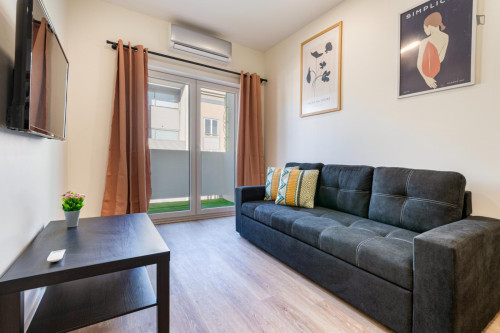 Amazing 1-bedroom apartment near the Braga train station