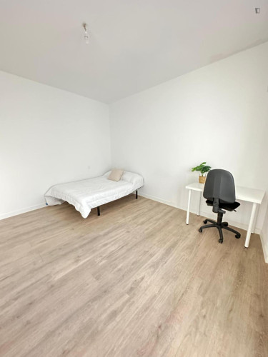 Large double bedroom in the centre of Albacete
