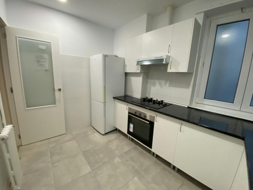 Large double bedroom in the centre of Albacete