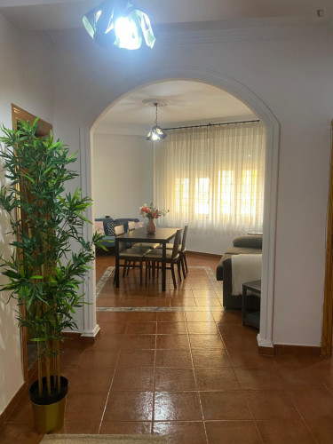 Double bedroom in 4 bedroom apartment  - Gallery -  5