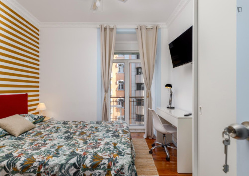 Modern 6 Bedroom Apartment with a Terrace in São Sebastião