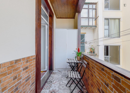 Modern 6 Bedroom Apartment with a Terrace in São Sebastião - Gallery - 20