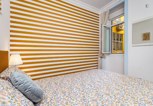 Modern 6 Bedroom Apartment with a Terrace in São Sebastião - Gallery - 5