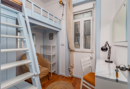 Modern 6 Bedroom Apartment with a Terrace in São Sebastião - Gallery - 7