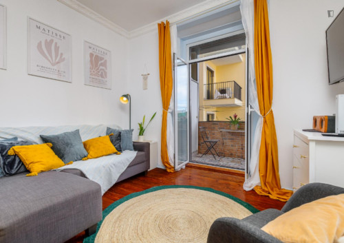 Modern 6 Bedroom Apartment with a Terrace in São Sebastião - Gallery - 30