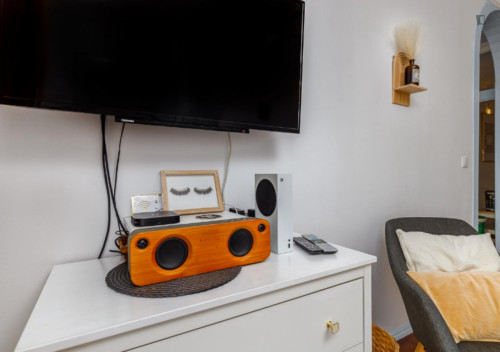Modern 6 Bedroom Apartment with a Terrace in São Sebastião - Gallery - 29