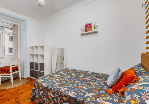 Modern 6 Bedroom Apartment with a Terrace in São Sebastião - Gallery - 41