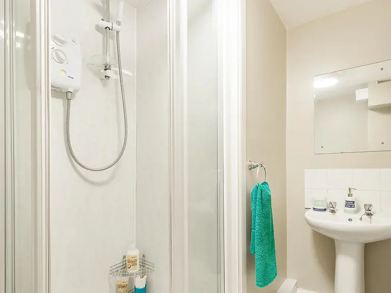  Standard Room  -  Cable Street  - Gallery -  6