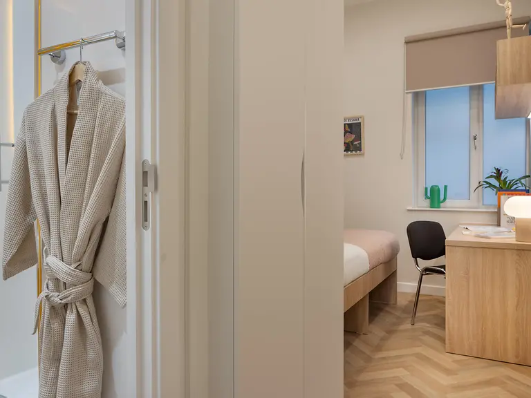  Classic Ensuite  -  St. Crispin's House  - Gallery -  6
