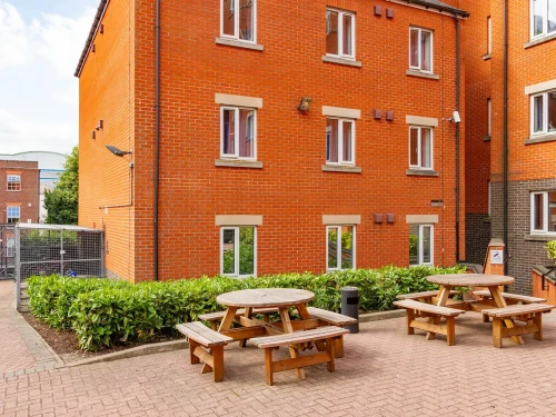 Park Court  - Gallery -  3