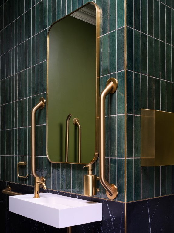 Deluxe Mezzanine - Fifty One London - Gallery - 14