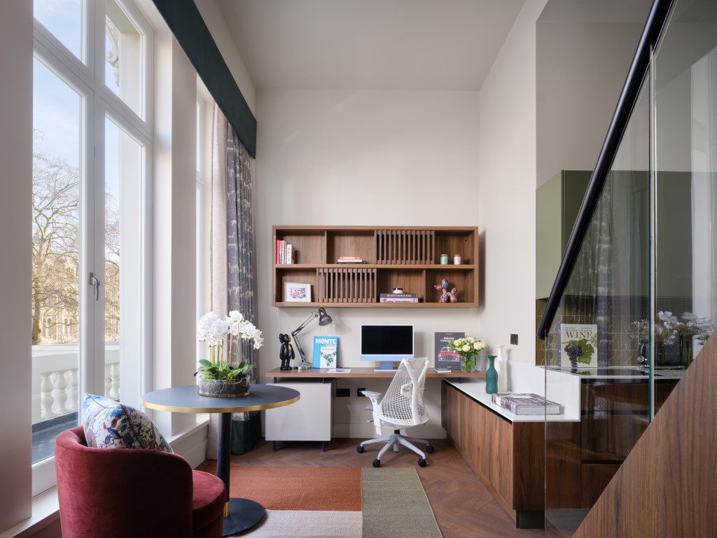 Superior Mezzanine - Fifty One London - Gallery - 4