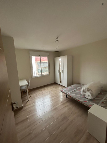 Cozy Single Bedroom close to Hospital General University 