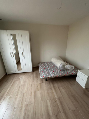 Cozy Single Bedroom close to Hospital General University 