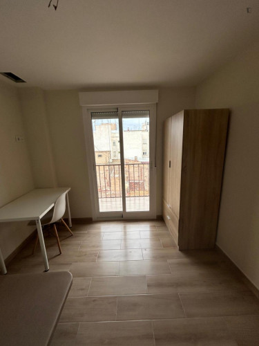 Shinning Single Bedroom close to Miguel Hernández de Elche University