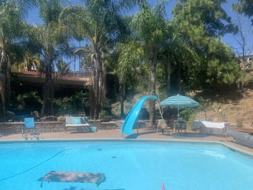 Close to Grossmont College!