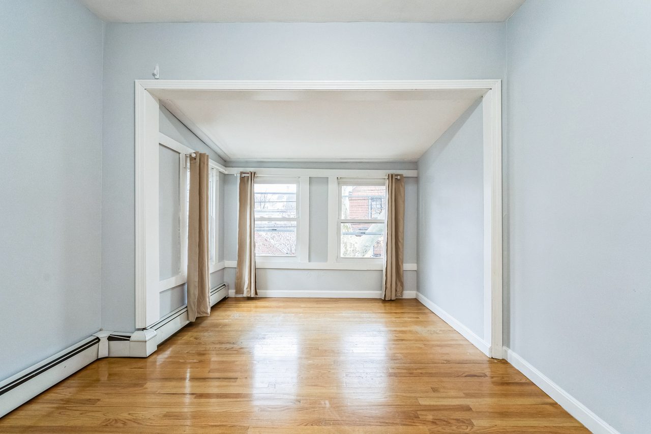 #1806: Somerville - Queen Bedroom B - #1806: Somerville - Gallery - 3