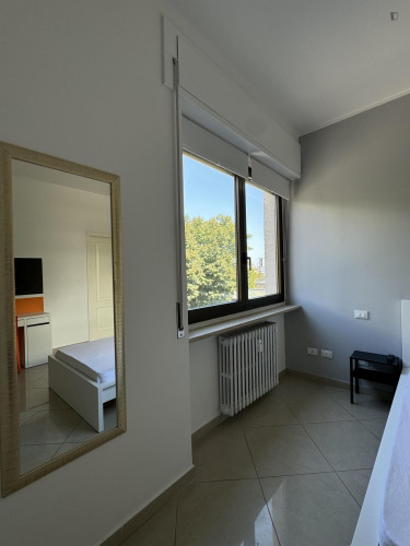 Superb single bedroom in the heart of Verona