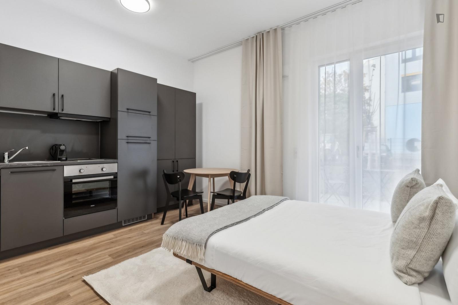 Lovely Studio In A Modern Apartment Complex Near The Leipzig University In Zentrum-Nord - 1