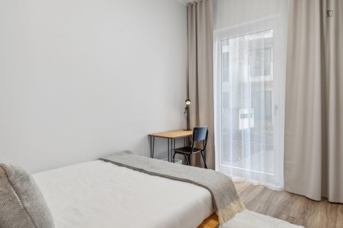 Cool double bedroom in a modern apartment complex close to Leipzig's main train station