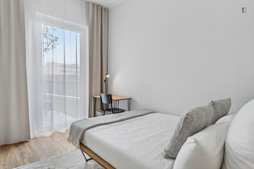 Stupendous single bedroom in Nord