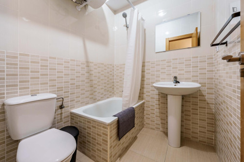 Bedroom for rent in Alamos 31, Málaga - Gallery - 17