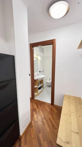 Cosy 1-bedroom flat with a mountain view in well-connected location