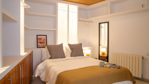 Bedroom for rent in Reyes Catolicos 20, Alicante