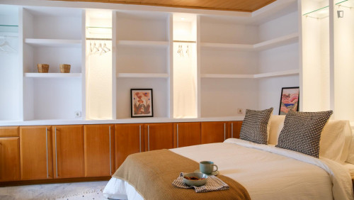 Bedroom for rent in Reyes Catolicos 20, Alicante