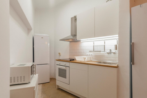 2 Bedrooms - Gallery - 12