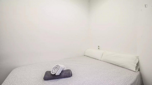2 Bedrooms - Gallery - 6