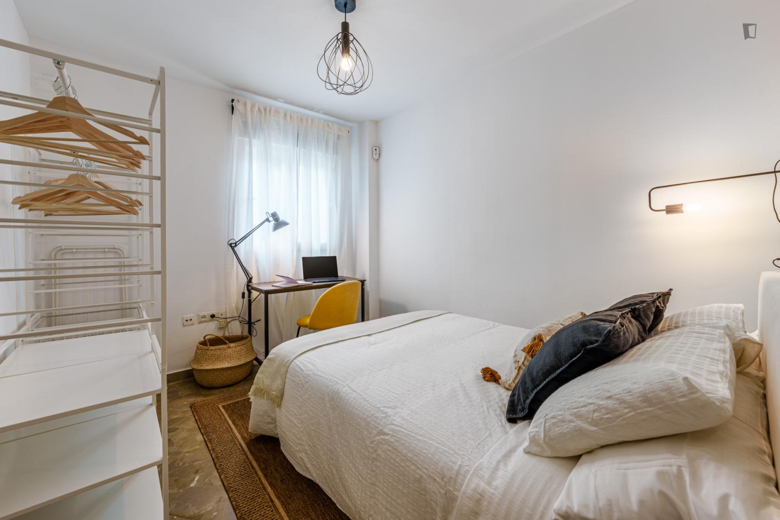  Bedroom For Rent In Fernández Fermina 4, Málaga  -  Bedroom for rent in Fernández Fermina 4, Málaga  - Gallery -  1