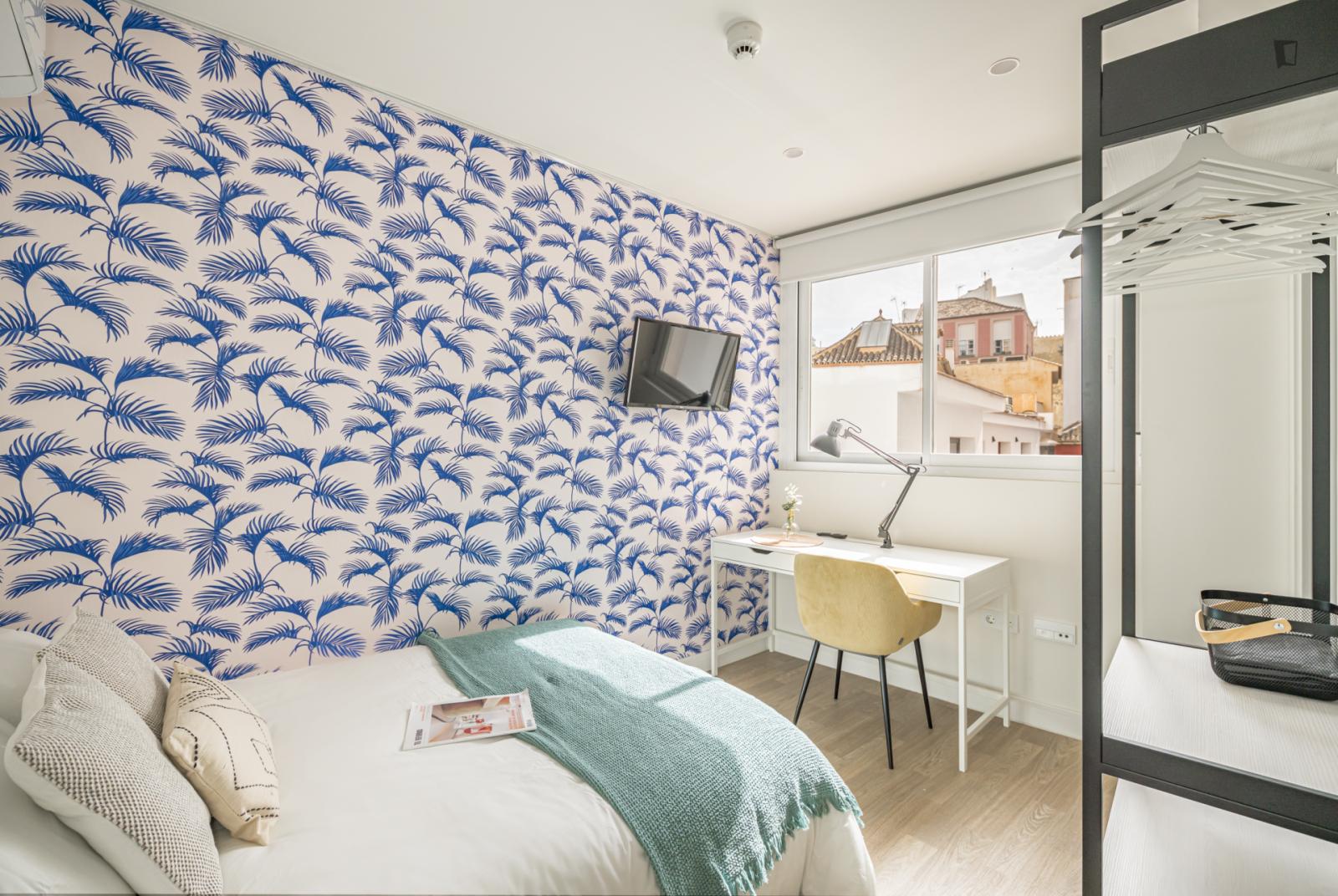  Bedroom For Rent In San Juan 5, Málaga  -  Bedroom for rent in San Juan 5, Málaga  - Gallery -  1