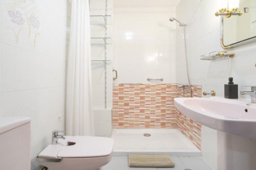 Bedroom for rent in San Vicente 40, Alicante - Gallery - 12